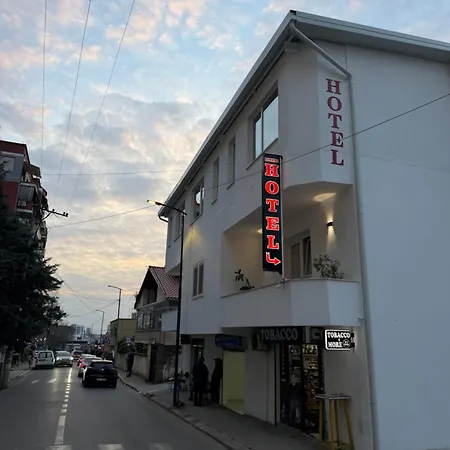 酒店 Djakbe *
