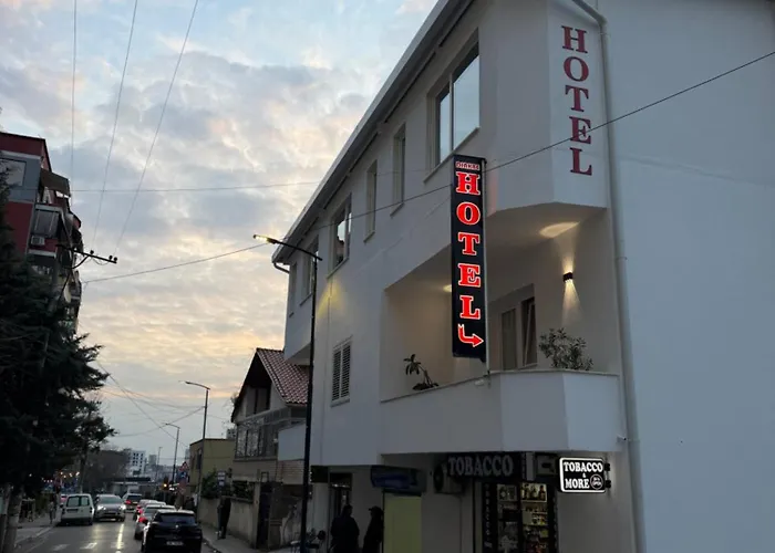 酒店 Djakbe *